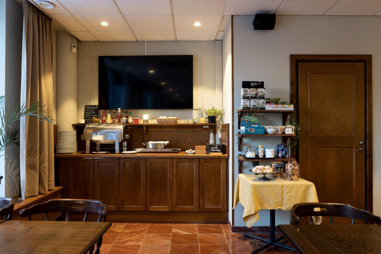 Hotel Bishops Arms Мура Екстер'єр фото