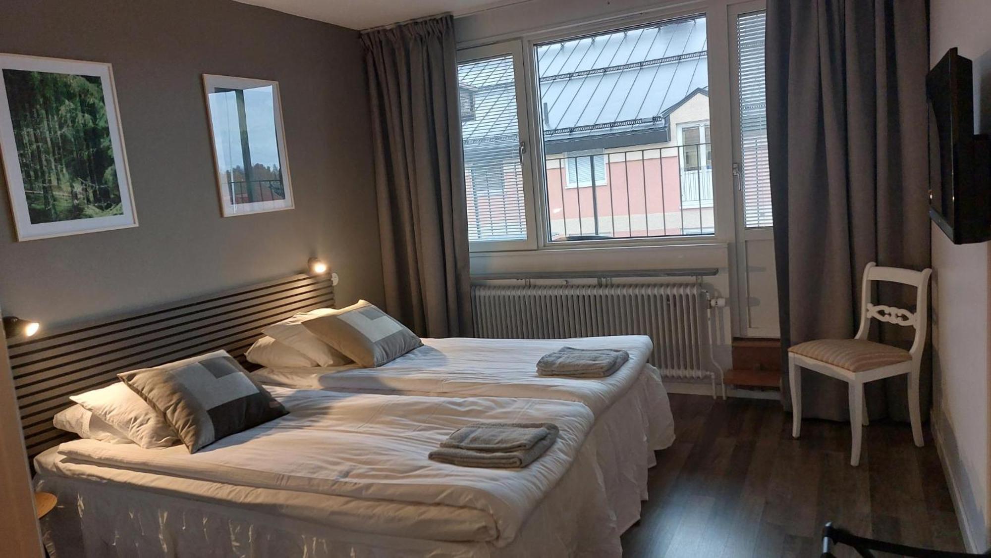 Hotel Bishops Arms Мура Екстер'єр фото