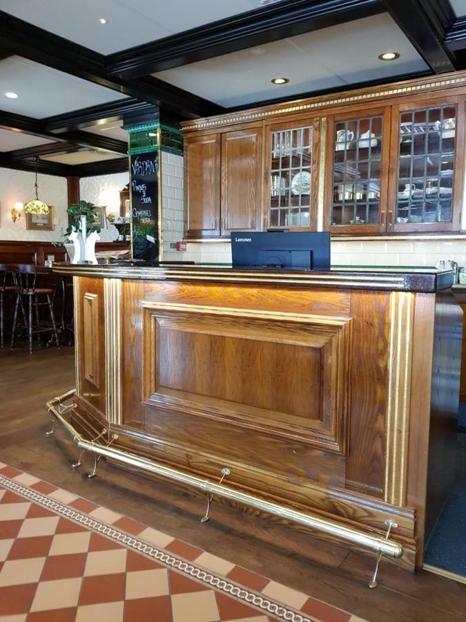Hotel Bishops Arms Мура Екстер'єр фото